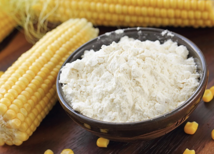 White fine corn flour