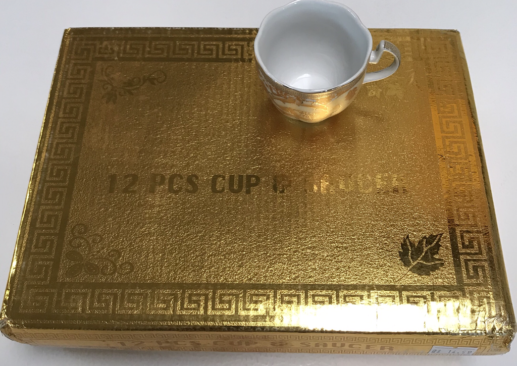 12 pcs cups & saucers gold box