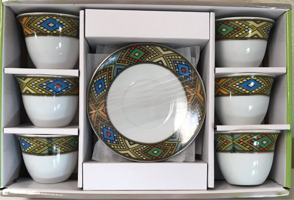 12 pcs coffee cups & saucers (Medium Diamond Tlet)